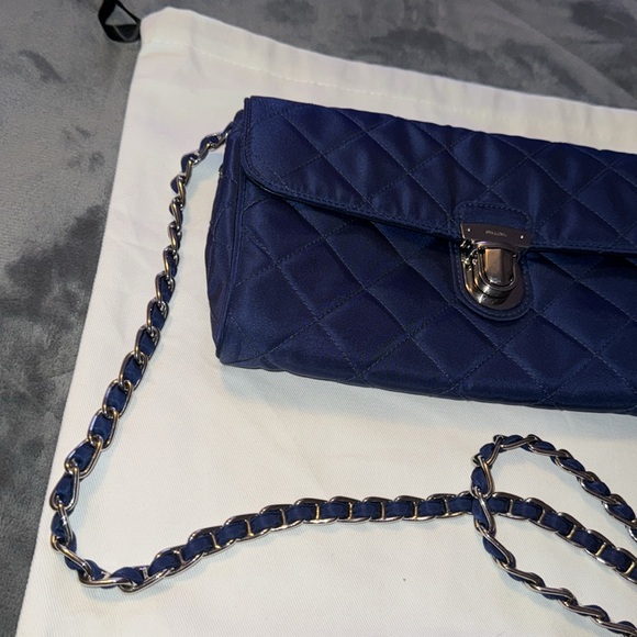 Preloved Prada quilted nylon shoulder bag navy blue pristine condition 9 1/2”X 6 - Picture 4 of 8